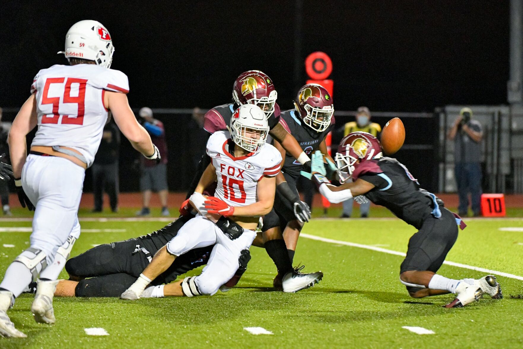 11/20/2020 - Football - C6 State Semifinal - Fox at De Smet
